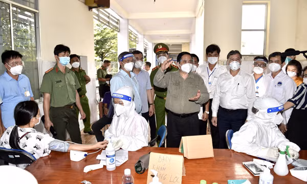 Thủ tướng Phạm Minh Chính thăm hỏi, động viên nhân dân Đồng Nai yên tâm, tích cực chống dịch