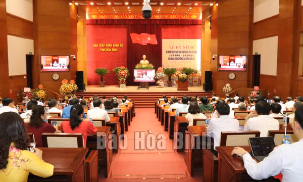 Báo Hòa Bình kỷ niệm 60 năm ngày xuất bản số đầu; đón nhận Huân chương Lao động hạng ba