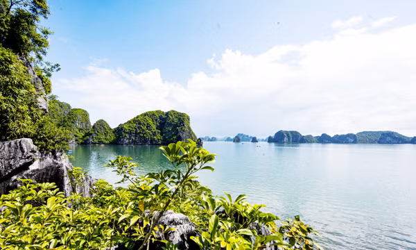 Khám phá tiên cảnh trong lòng Di sản