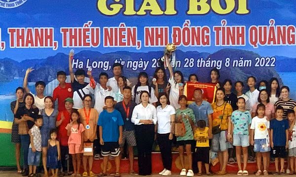 Trao 24 bộ huy chương tại Giải Bơi học sinh thanh, thiếu niên, nhi đồng tỉnh 2022