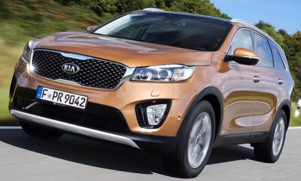 Triệu hồi hơn 28.000 xe Kia Sorento và Sedona vì lỗi cần số