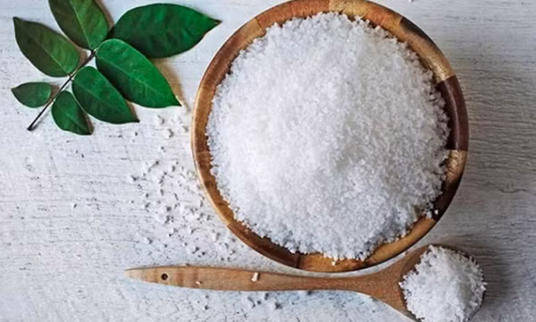7 lý do khiến bạn thèm ăn mặn, gây hại cho sức khỏe
