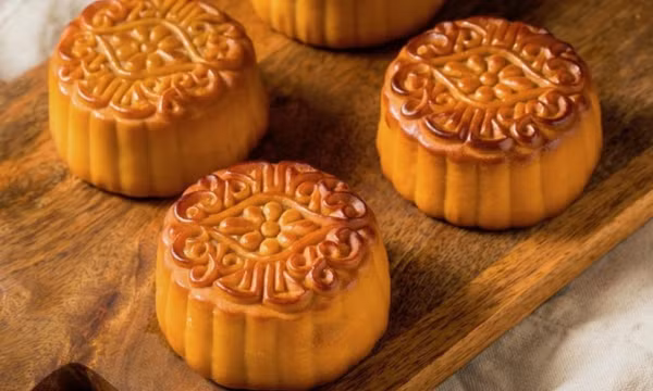 Cách ăn bánh trung thu không lo béo