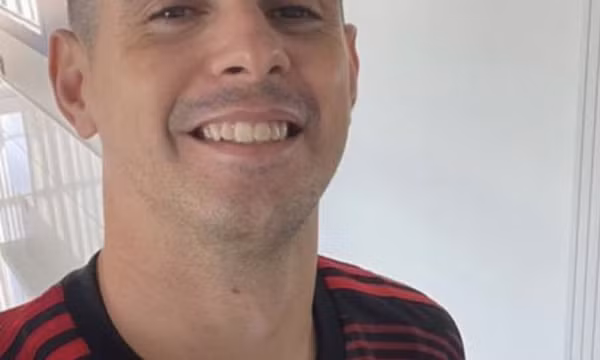 Oscar khoác áo đội bóng mới