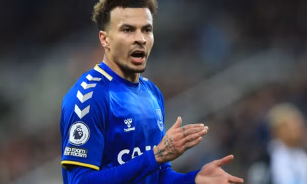 Lampard tống khứ Dele Alli