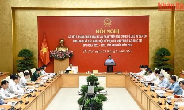 Quyết tâm cao, nỗ lực lớn để tạo thuận lợi nhất cho người dân và doanh nghiệp