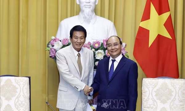 Chủ tịch nước Nguyễn Xuân Phúc tiếp cựu Đại sứ đặc biệt Việt Nam-Nhật Bản