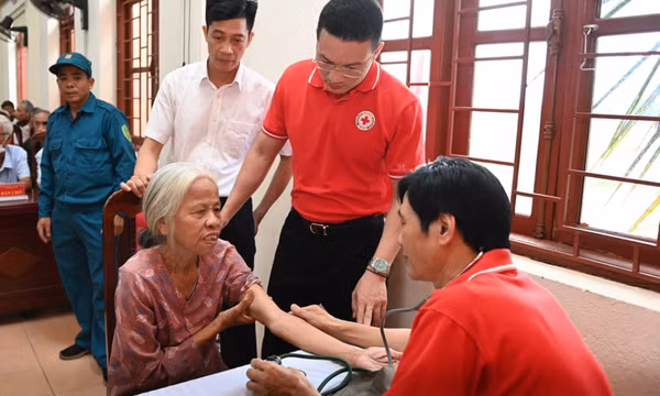 Xoa dịu nỗi đau da cam