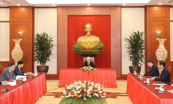 Tổng Bí thư Nguyễn Phú Trọng điện đàm với Tổng thống Indonesia Joko Widodo