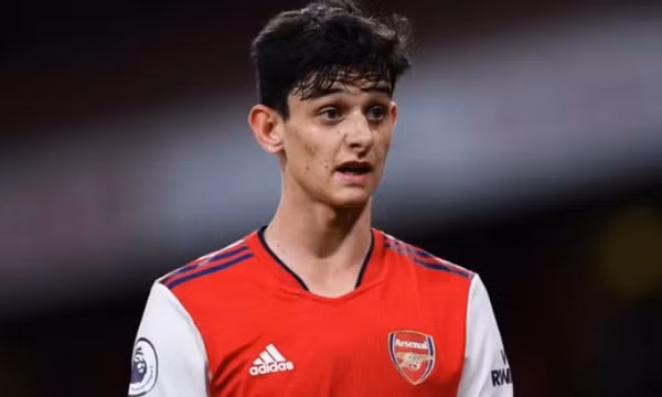 Charlie Patino rời Arsenal