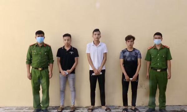 Mạo danh em gái chiếm đoạt hơn 1 tỉ đồng