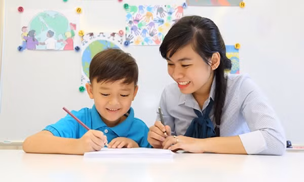 Sinh viên ngành nào làm gia sư dạy kèm tiếng Anh hiệu quả?