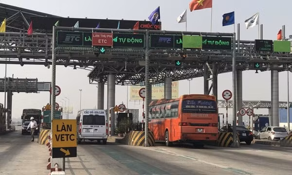 Khắc phục ngay các bất cập thu phí không dừng