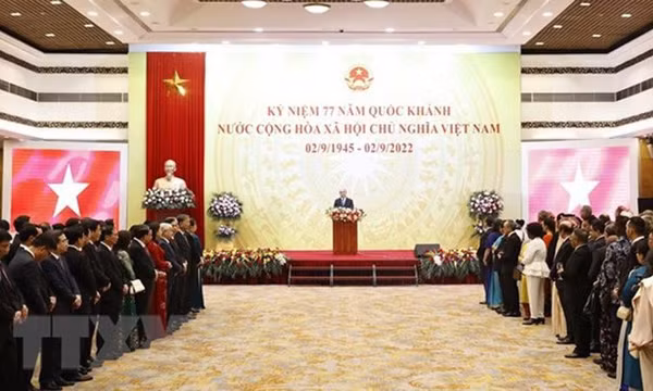Chiêu đãi trọng thể kỷ niệm 77 năm Quốc khánh Việt Nam