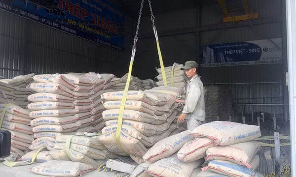 Giá vật liệu xây dựng vẫn ở mức cao 