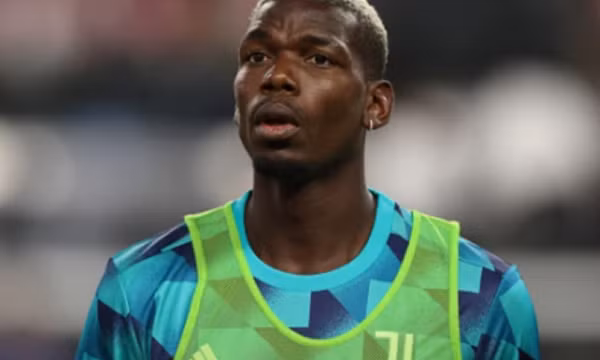 Pogba bị tống tiền
