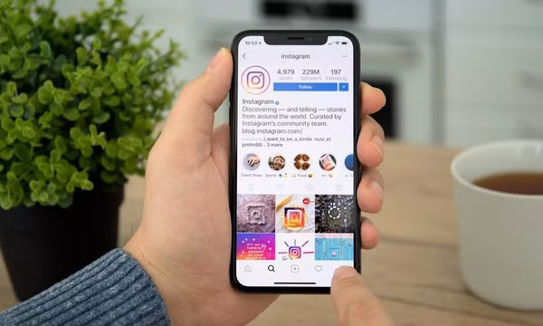 Đừng dùng tính năng này trên Facebook, Instagram
