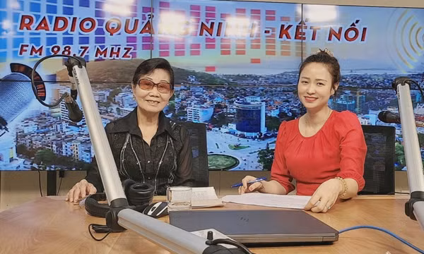 Cánh sóng vươn xa 