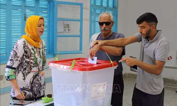 Hiến pháp mới của Tunisia có hiệu lực