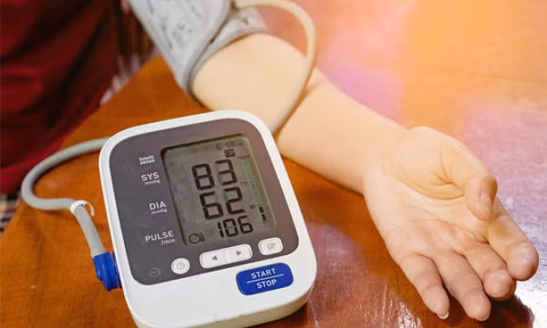 Mối nguy tiềm ẩn từ huyết áp thấp