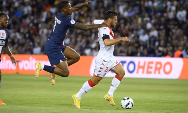 PSG đứt mạch thắng ở Ligue I
