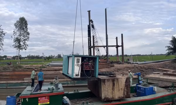 Điều thêm búa rung 180kW đến nơi cháu bé tại Đồng Tháp gặp nạn