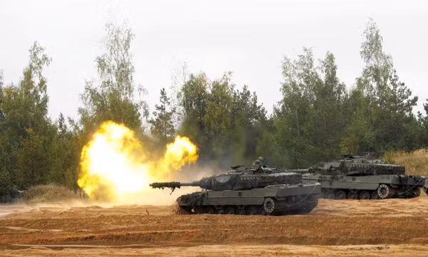 Quan chức Ukraine: Đức đồng ý, 12 nước sẽ cung cấp cho Kiev 100 chiếc xe tăng Leopard 2