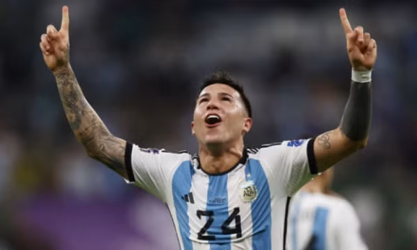 Chelsea ra giá kỷ lục mua Enzo Fernandez
