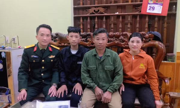 Tiểu đoàn trưởng gương mẫu