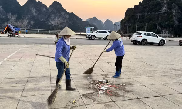Những người lặng lẽ làm sạch đường phố