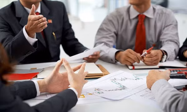 Phân biệt thẩm quyền của Hội đồng quản trị và Đại hội đồng cổ đông