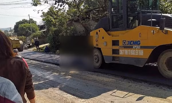 Một công nhân tử vong do va chạm với xe lu trên công trường