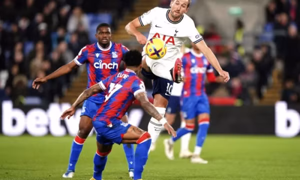 Kane và Son giúp Tottenham thắng đậm