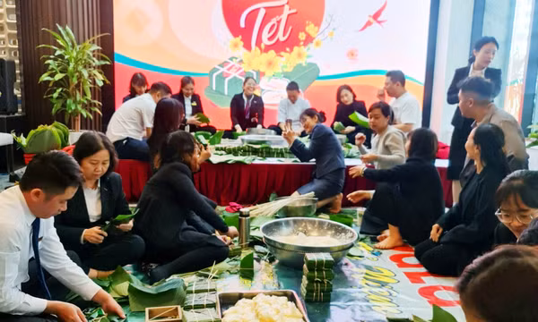 Trải nghiệm Tết cổ truyền cho du khách phương xa 