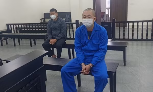 “Bảo kê” sới bạc trên sông, cựu cán bộ lĩnh 5 năm tù