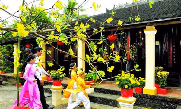 Xông đất đầu năm và những điều cần tránh