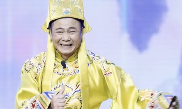 NSND TỰ LONG: "Tôi hát tuồng, chèo ở Táo Quân để gợi nhắc về sân khấu cổ truyền"