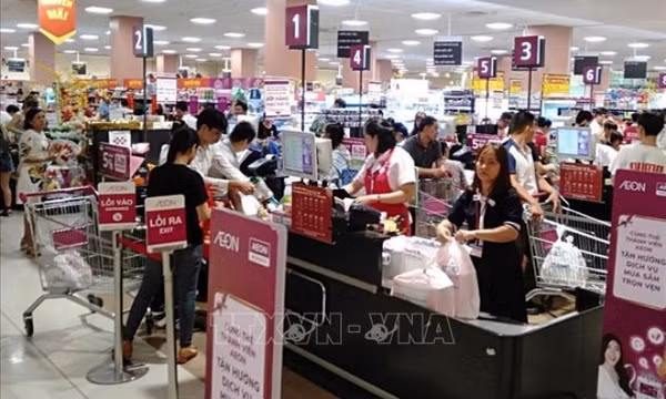 Tổng mức bán lẻ hàng hóa và doanh thu dịch vụ tiêu dùng tăng 19,8%