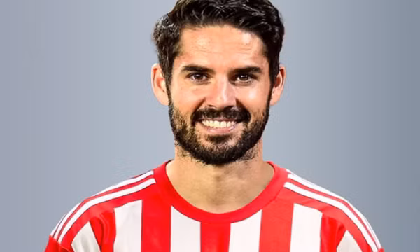 Isco gia nhập bến đỗ mới, cạnh tranh ngôi vương với Bayern