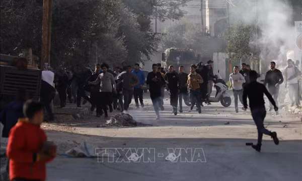 Cộng đồng quốc tế kêu gọi Israel và Palestine kiềm chế tối đa