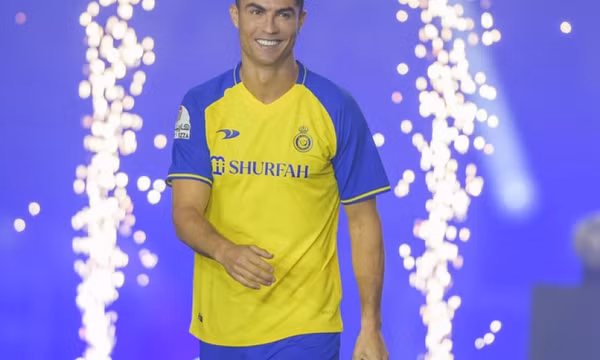 C.Ronaldo bị cấm thi đấu, chưa thể ra mắt CLB mới