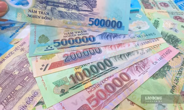 Bao giờ tiền quay lại?