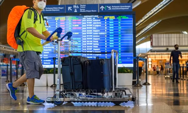 Malaysia cân nhắc áp đặt trở lại các biện pháp kiểm soát biên giới chặt chẽ