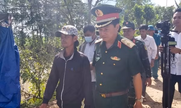 Quân khu 9 hỗ trợ một căn nhà cho gia đình cháu bé 10 tuổi rơi xuống hố bê tông