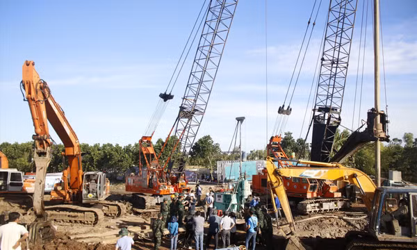 Chuyên gia Nhật Bản tham gia hỗ trợ tìm kiếm cháu bé lọt hố bê tông sâu 35m