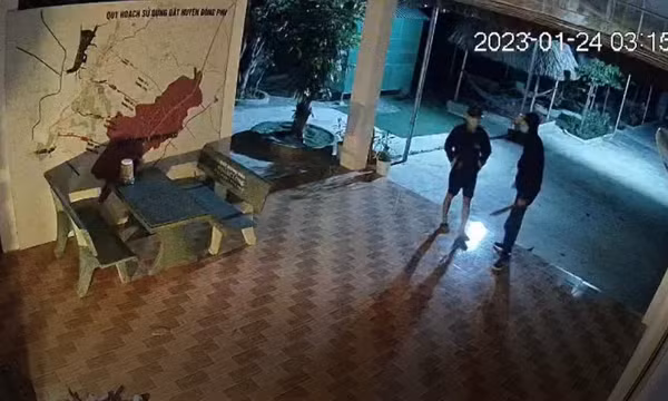 Điều tra clip nhóm “người dơi” mang dao nhọn đột nhập nhà dân, cuỗm tài sản