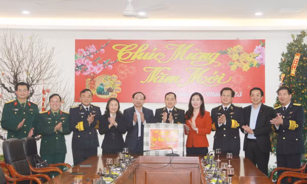 Lãnh đạo tỉnh thăm, chúc Tết tại Hải Phòng và Quảng Ninh
