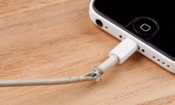 Lý do cáp sạc Apple thường xuyên bị đứt