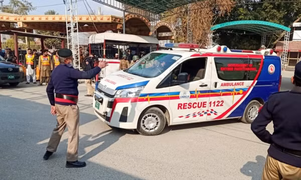 Đánh bom đền thờ Hồi giáo ở Pakistan, hơn 180 người thương vong