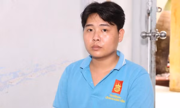 Thua bạc, bán lắc vàng rồi cứa tay, loan tin bị cướp